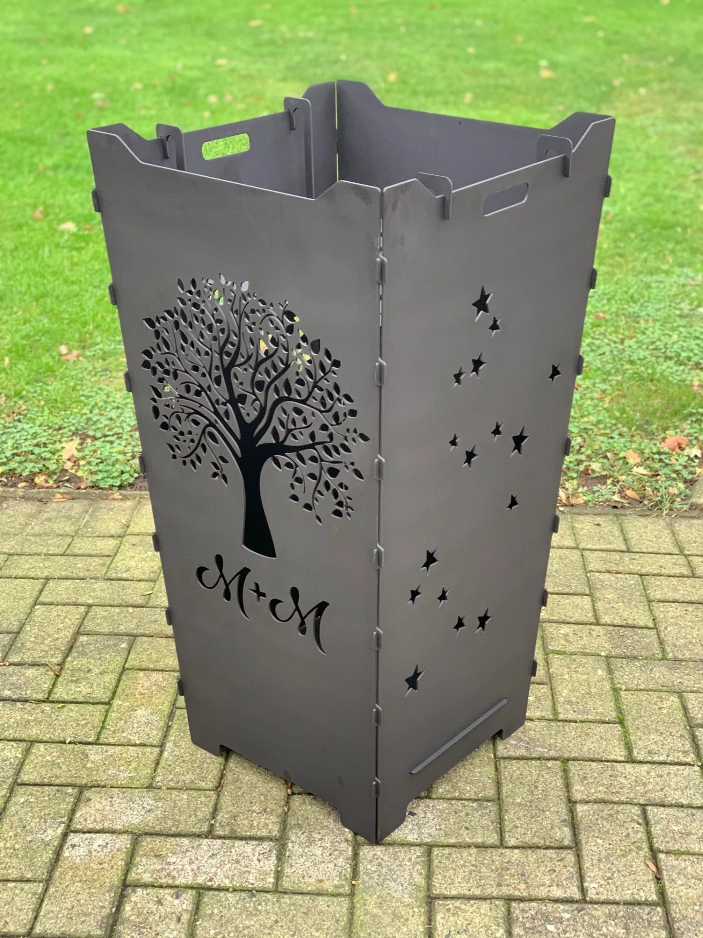 Feuerkorb-Feuertonne-Lebensbaum-Stammbaum-Familie-Sternbild