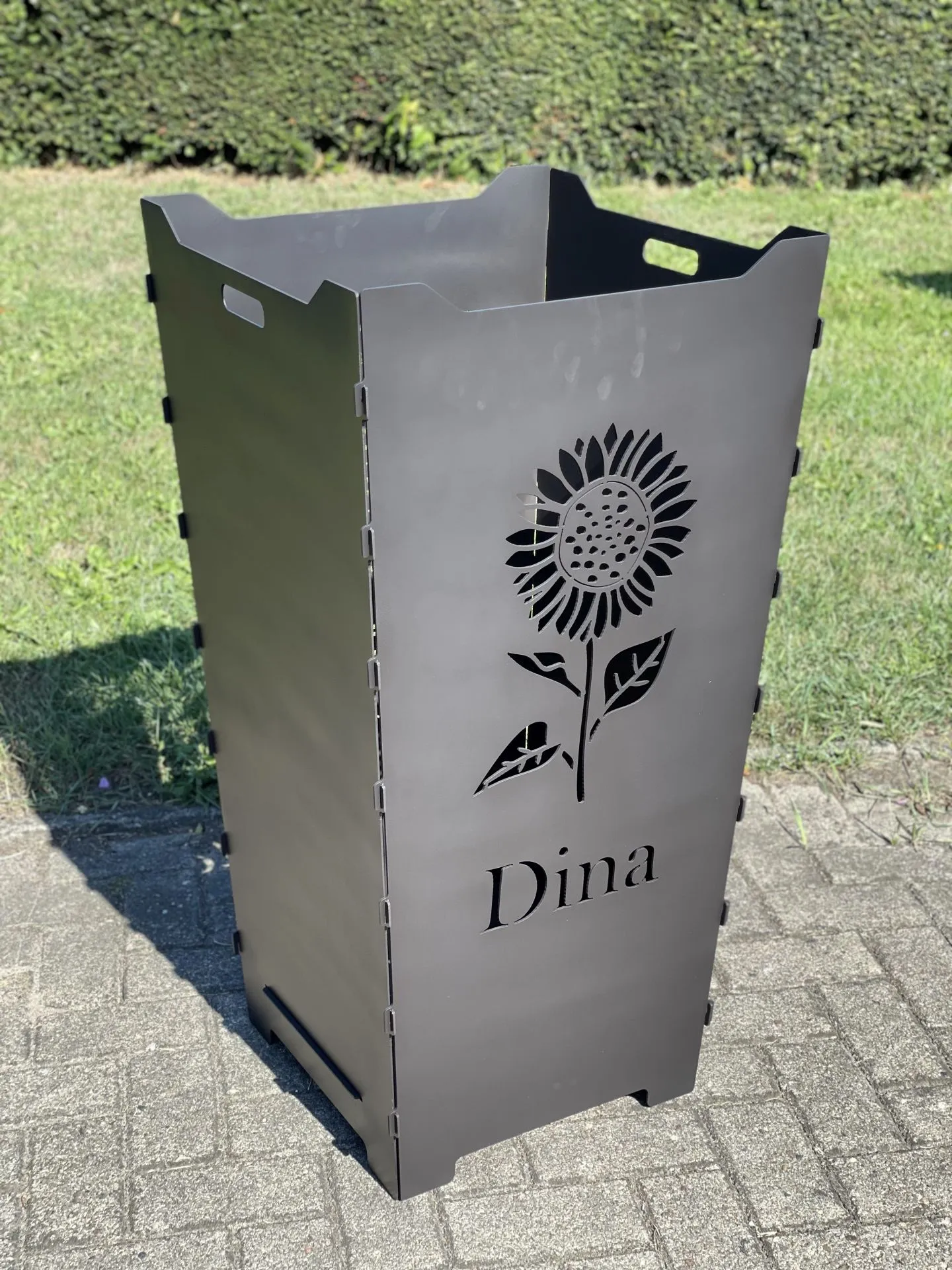 Feuerkorb-Feuertonne-Sonnenblume-Name